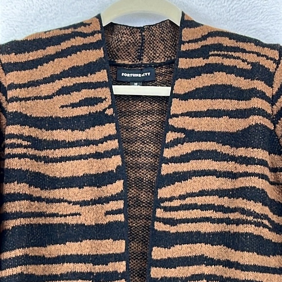 Fortune & Ivy / Stitch Fix Long Cardigan Sz M Brown/Black Animal Print NWOT - Picture 3 of 10